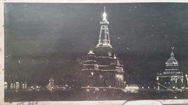 Vista da Exposição Nacional de 1908 à noite